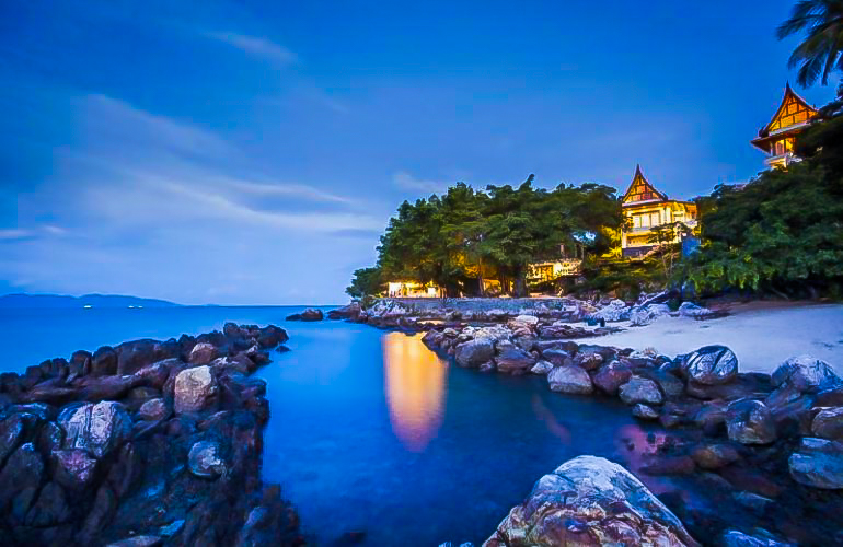 7 Bedroom Beach Front Villa with Private Pool at Bang Por Ko Samui