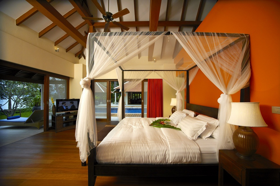 Five Bedroom Beach Front Villa with Private Pool at Lipa Noi Koh Samui