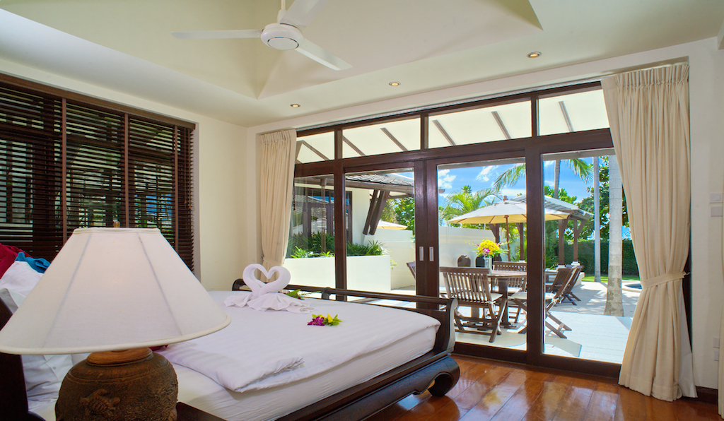 3 Bedroom Beach Front Holiday Villa with Pool at Plai Laem Koh Samui