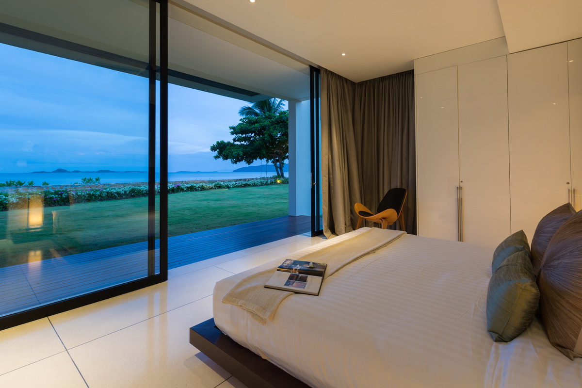 4 Bedroom Option Beach Front Villa with Private Pool at Laem Sor Ko Samui 