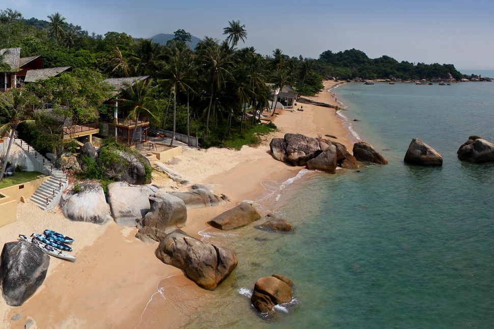 4 Bedroom Option Beach Front Villa with Private Pool at Lamai Koh Samui