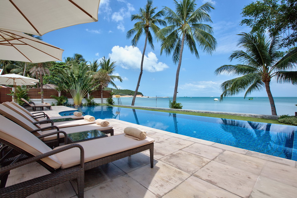 5 Bedroom Beach Front Villa with Pool at Lipa Noi Samui 