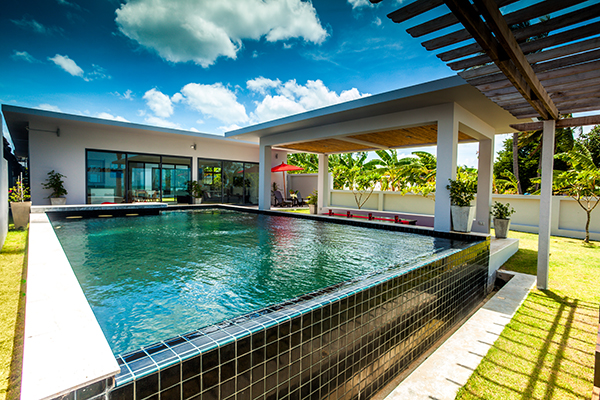 4 Bedroom Beach Front Villa with Pool at Plai Laem Koh Samui