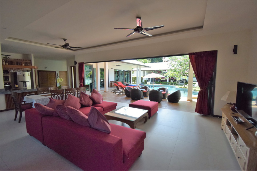 4 Bedroom Garden Villa with Private Pool at Bang Por Koh Samui Thailand