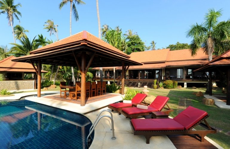 4 Bedroom Beach Front Villa with Private Pool at Plai Laem Koh Samui