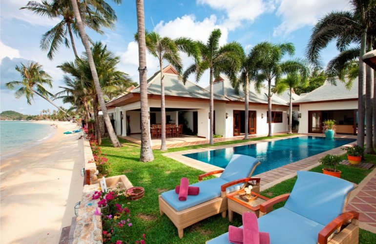 5 Bedroom Beach Front Villa with Private Pool at Maenam Samui